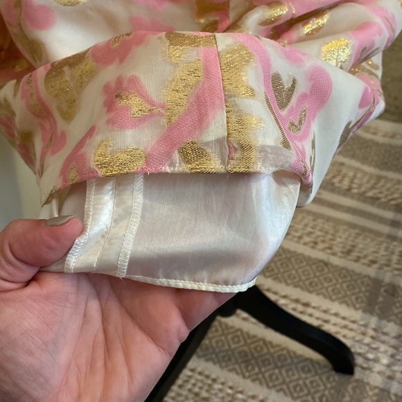 Excellent condition, Lilly Pulitzer dress. Worn only once to a wedding. - Picture 6 of 6